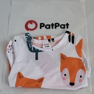 PatPat Fox Print Baby Onesie in Orange and White